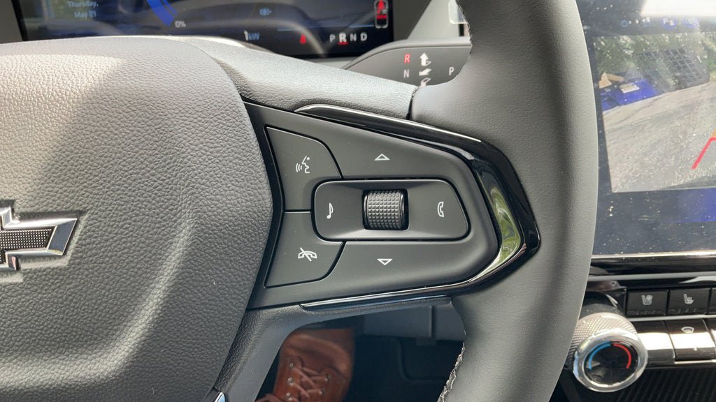 New 2027 Chevrolet Bolt RS FWD image 27