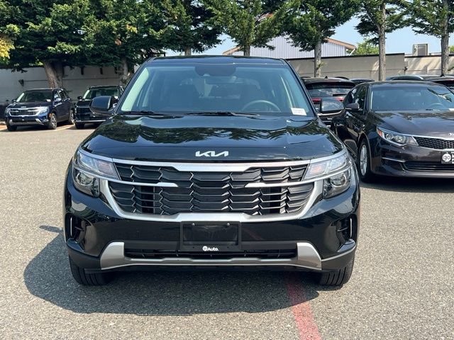 Used 2026 Kia Seltos LX AWD/4WD image 4