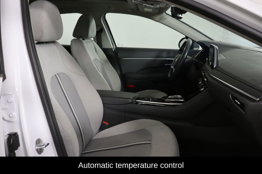 Used 2020 Hyundai Sonata SEL w/ Convenience + Sunroof Package FWD image 10