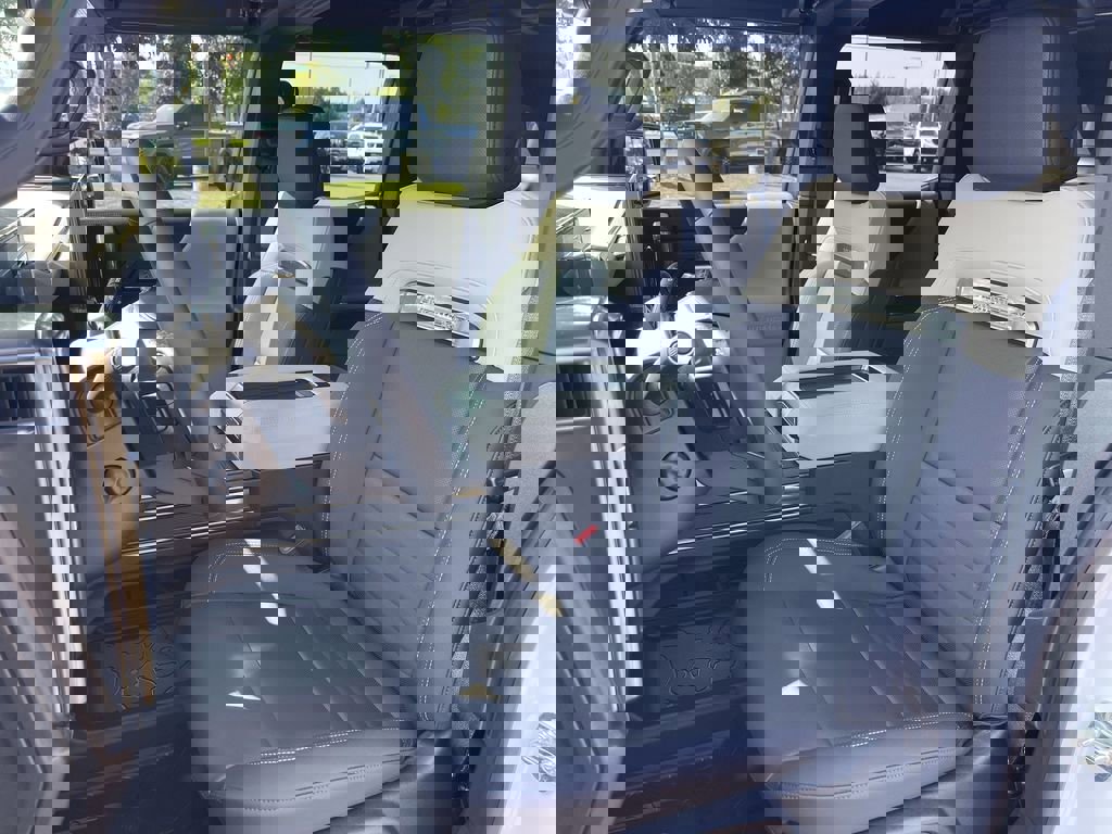 New 2026 GMC Hummer EV SUV image 19