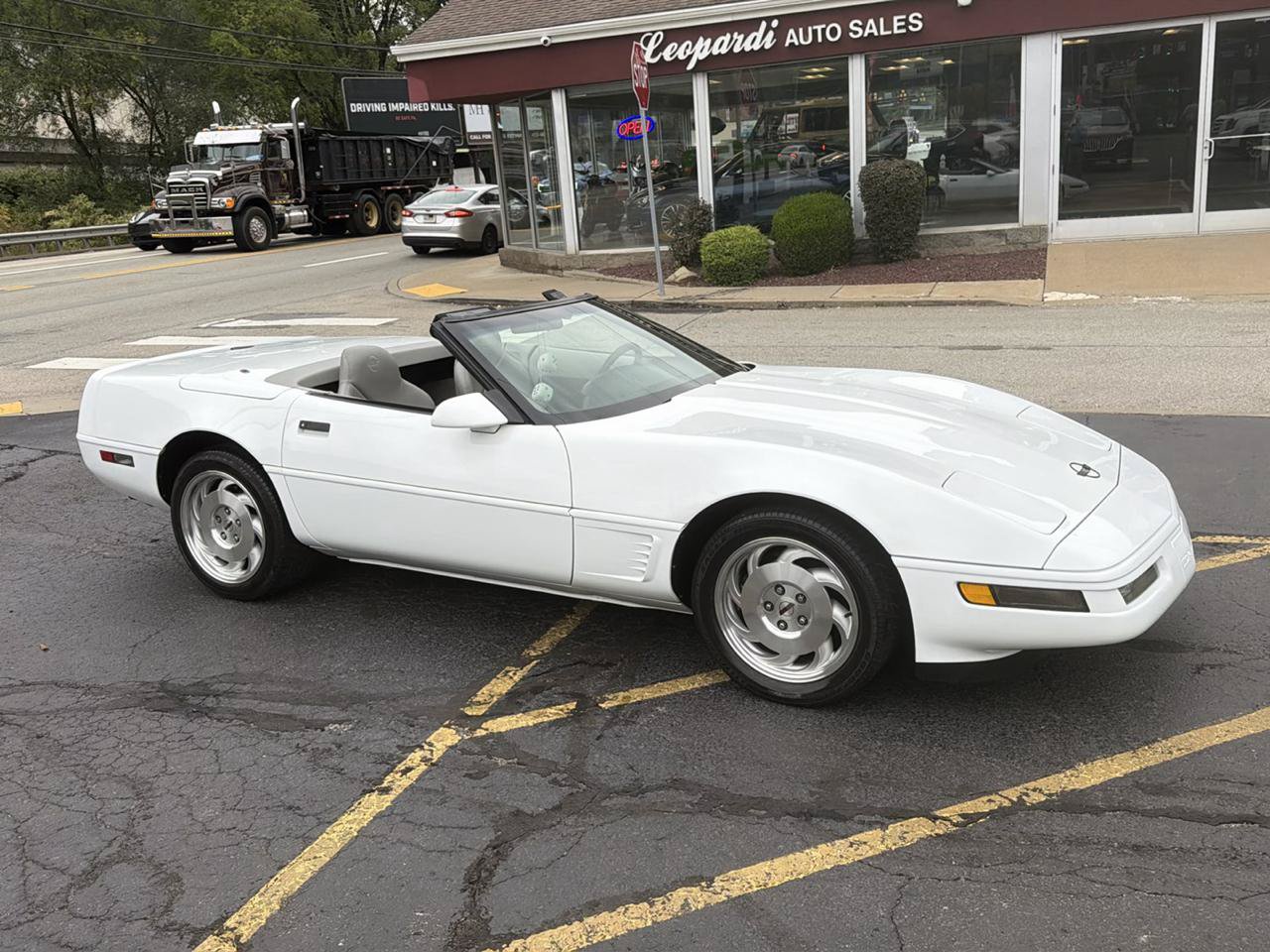 Used 1996 Chevrolet Corvette Convertible RWD image 14