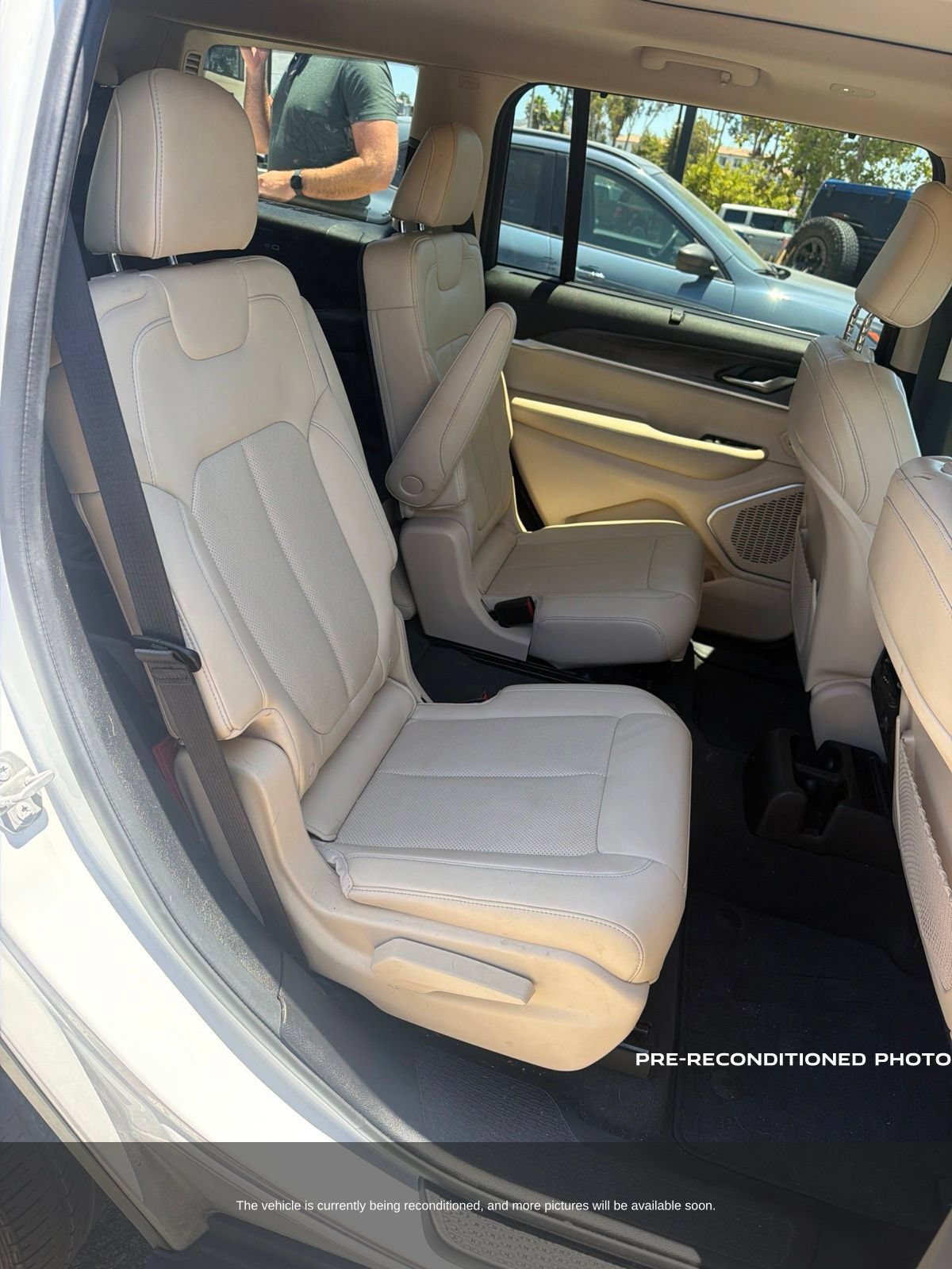 Used 2021 Jeep Grand Cherokee L Limited w/ Luxury Tech Group II AWD/4WD image 9