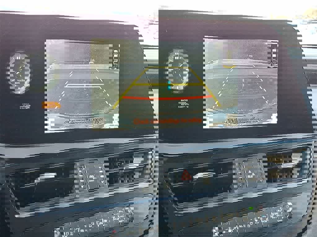 Used 2023 Lexus ES 300h w/ Premium Package image 15