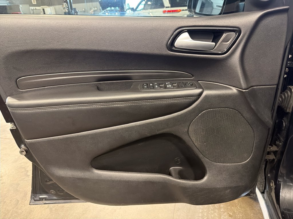 Used 2022 Dodge Durango AWD image 13