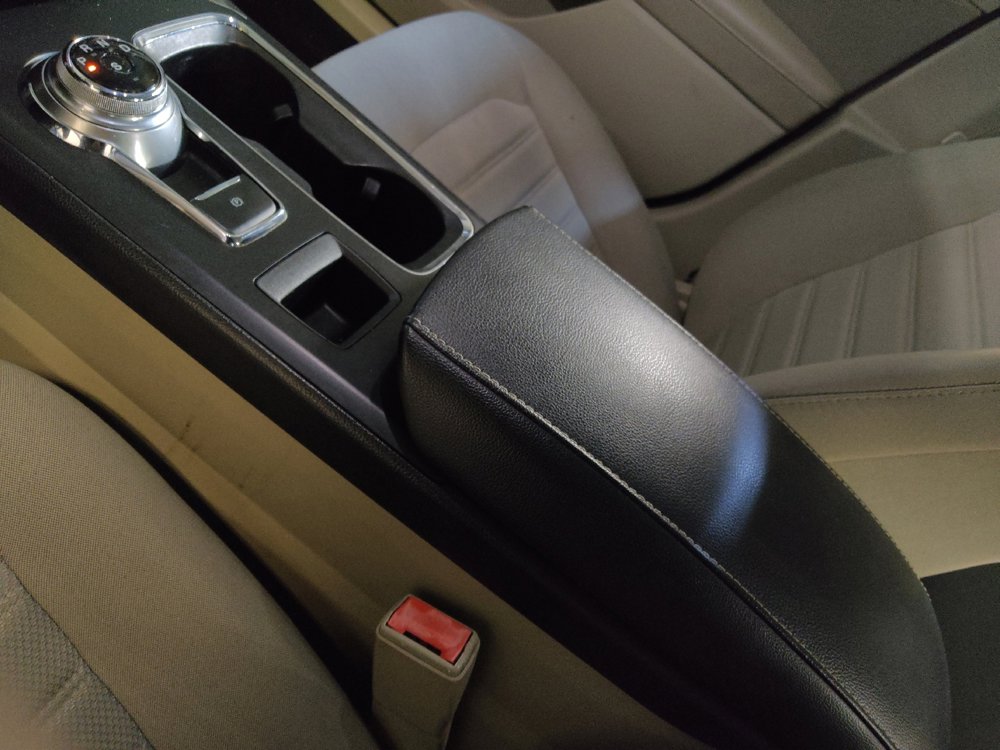 Used 2020 Ford Fusion SE AWD/4WD image 26