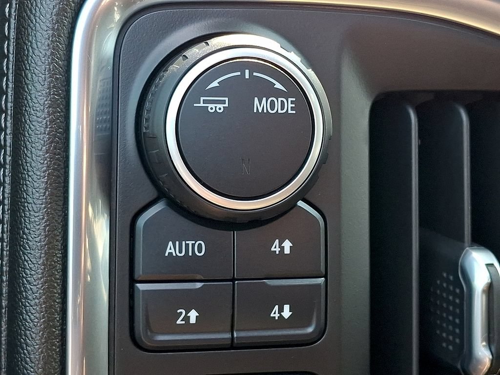 Used 2021 Chevrolet Silverado 1500 RST AWD/4WD image 23