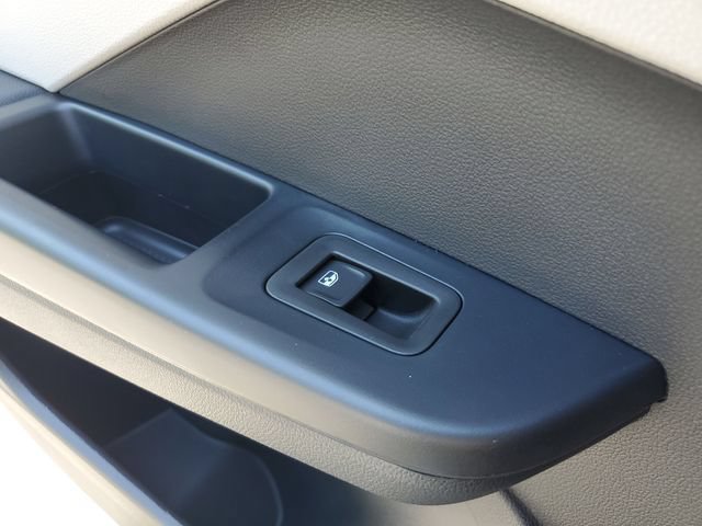 New 2026 Volkswagen Taos SE AWD/4WD image 14