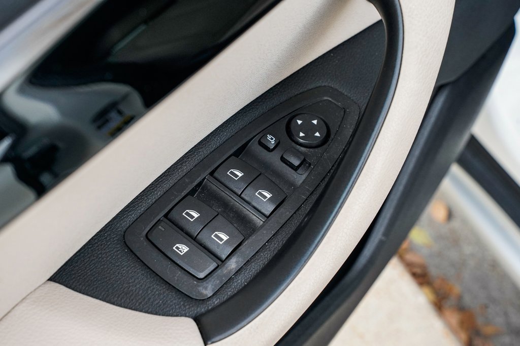 Used 2022 BMW X1 xDrive28i w/ Convenience Package image 10