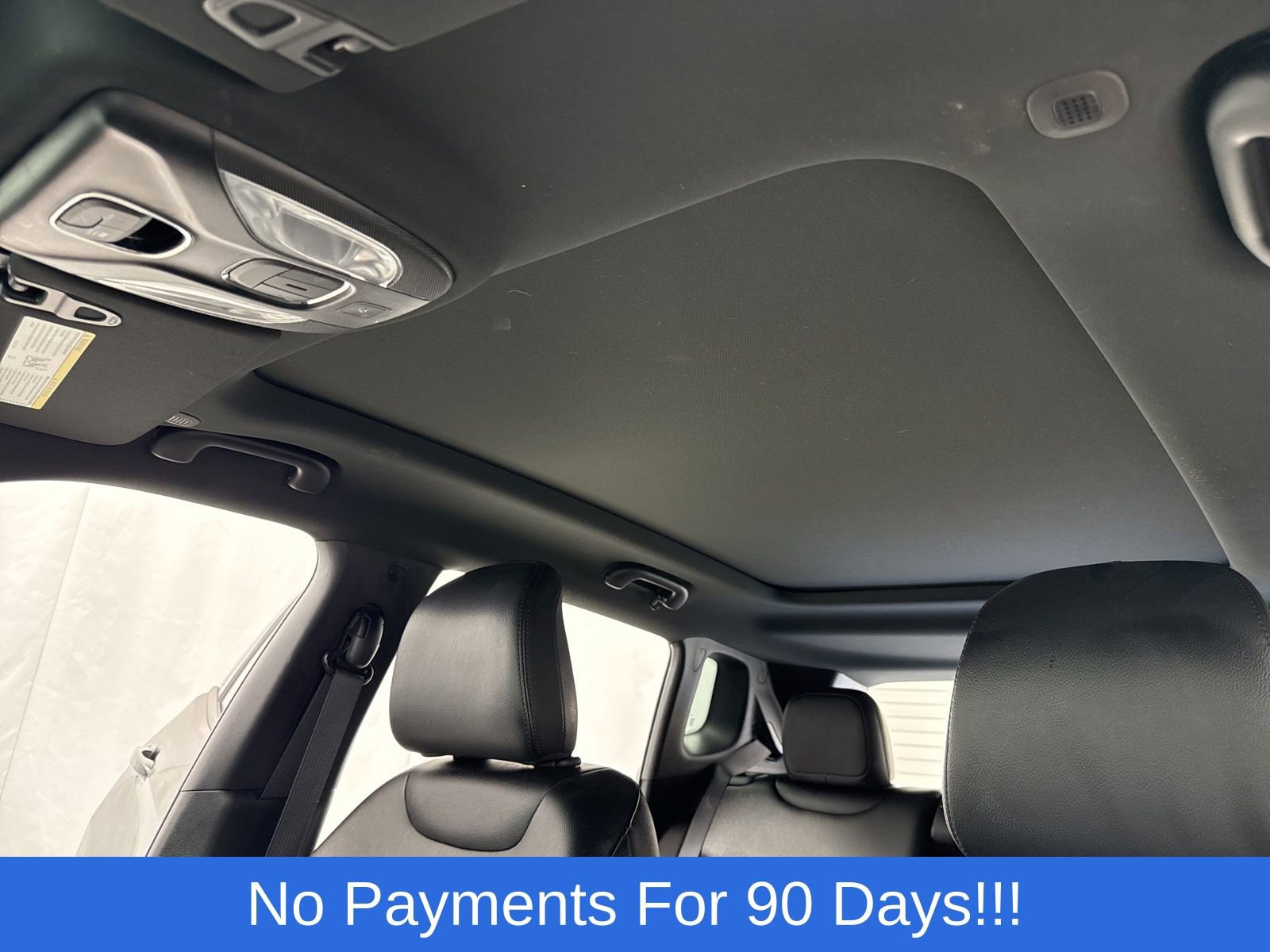 Used 2024 Jeep Compass Latitude w/ Sun and Sound Group AWD/4WD image 26