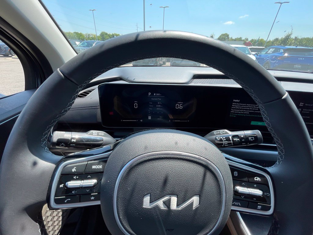 New 2026 Kia Carnival FWD image 14