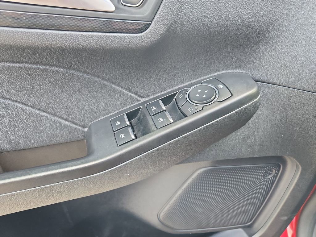 Used 2025 Ford Escape ST-Line AWD/4WD image 13