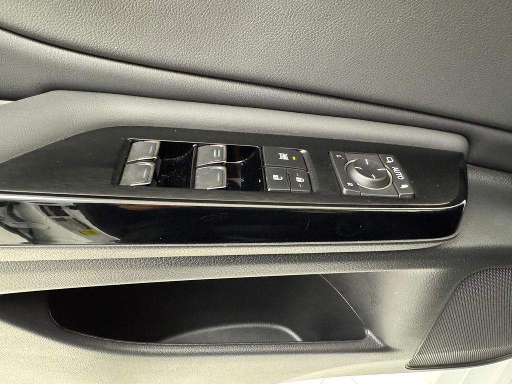Used 2024 Lexus ES 350 F Sport image 21