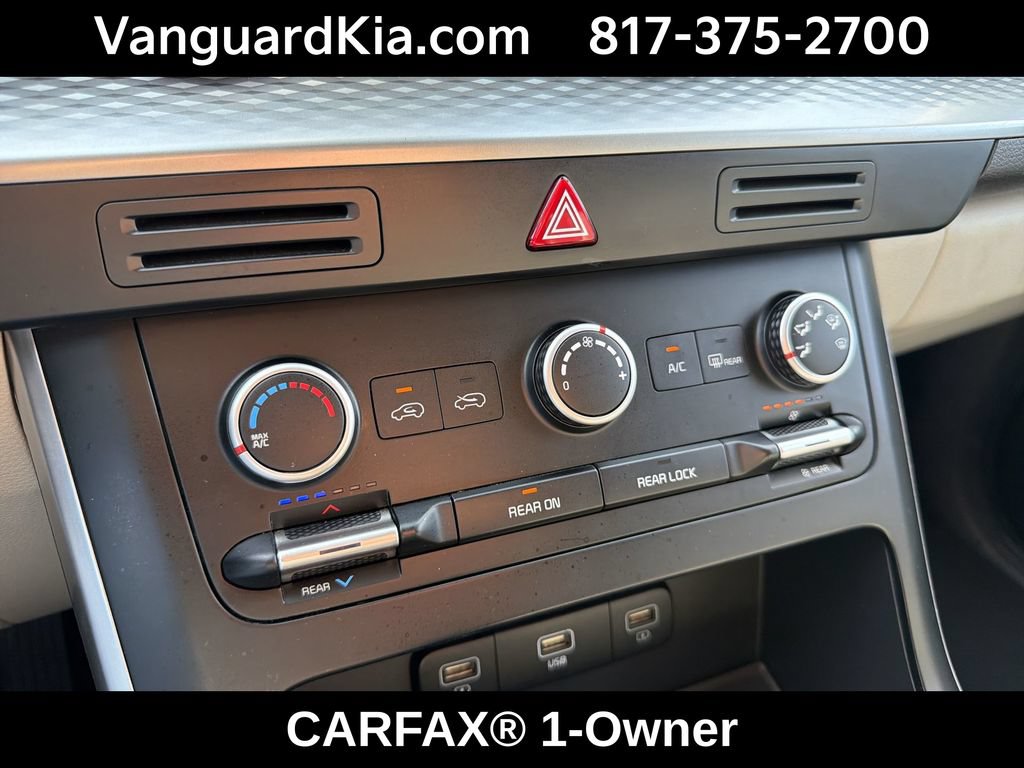 Certified 2023 Kia Carnival LX FWD image 19