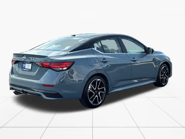 Used 2025 Nissan Sentra SR w/ SR Premium Package FWD image 6