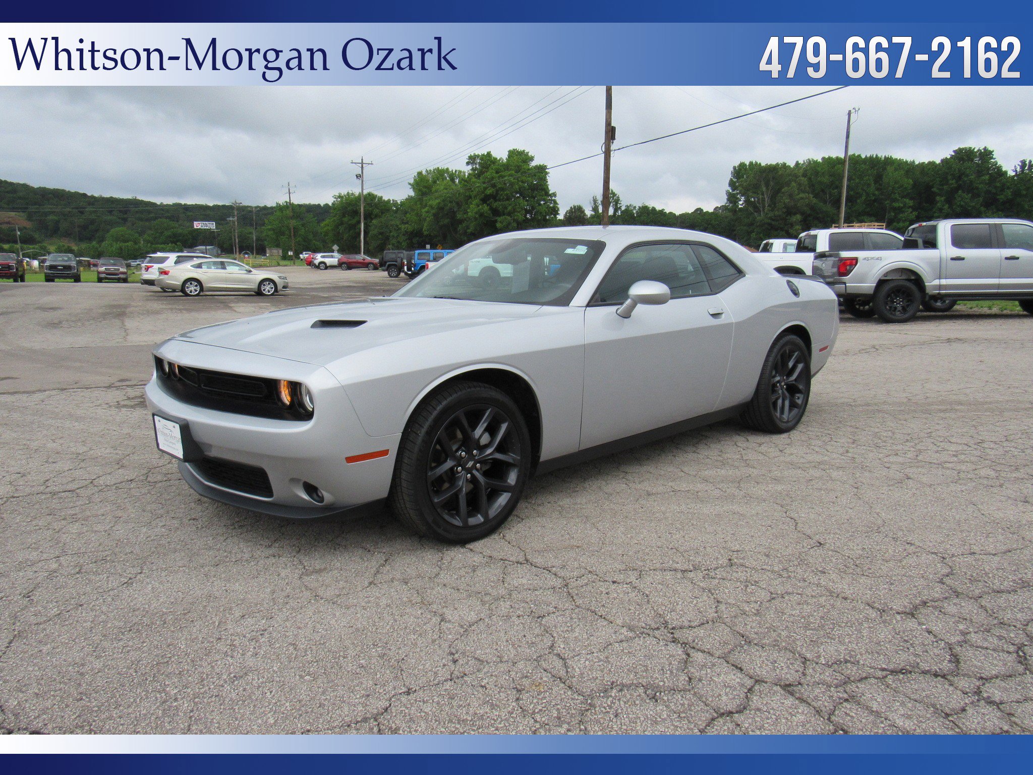 Used 2023 Dodge Challenger SXT w/ Blacktop Package RWD image 4