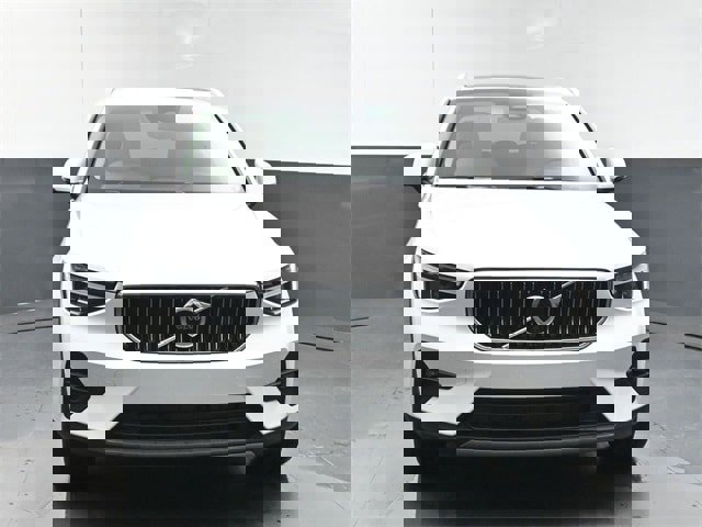 New 2025 Volvo XC40 B5 Plus w/ Protection Package Premier image 3