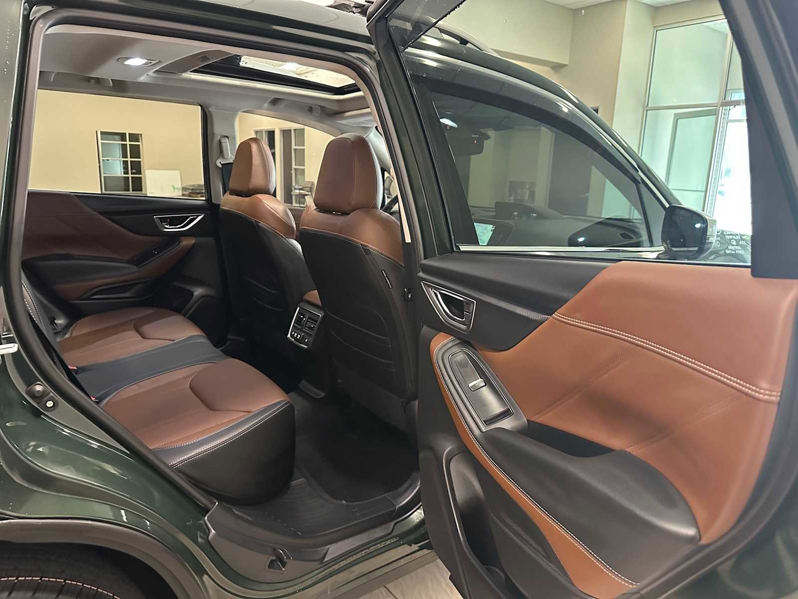 Used 2024 Subaru Forester Touring image 30