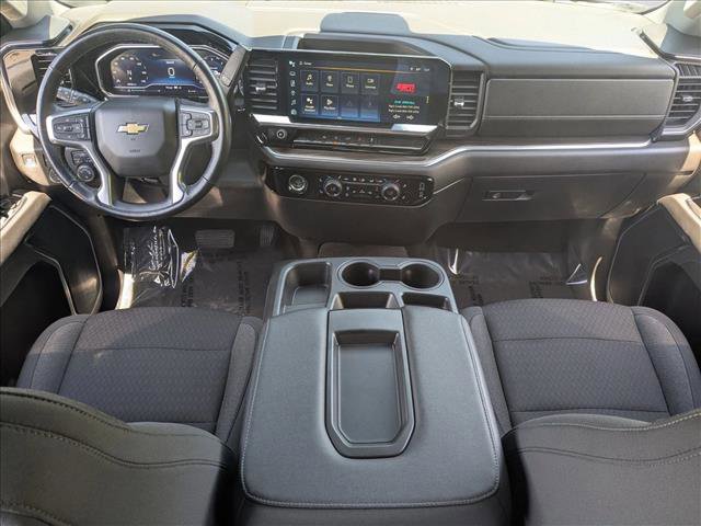 Used 2022 Chevrolet Silverado 1500 LT AWD/4WD image 17