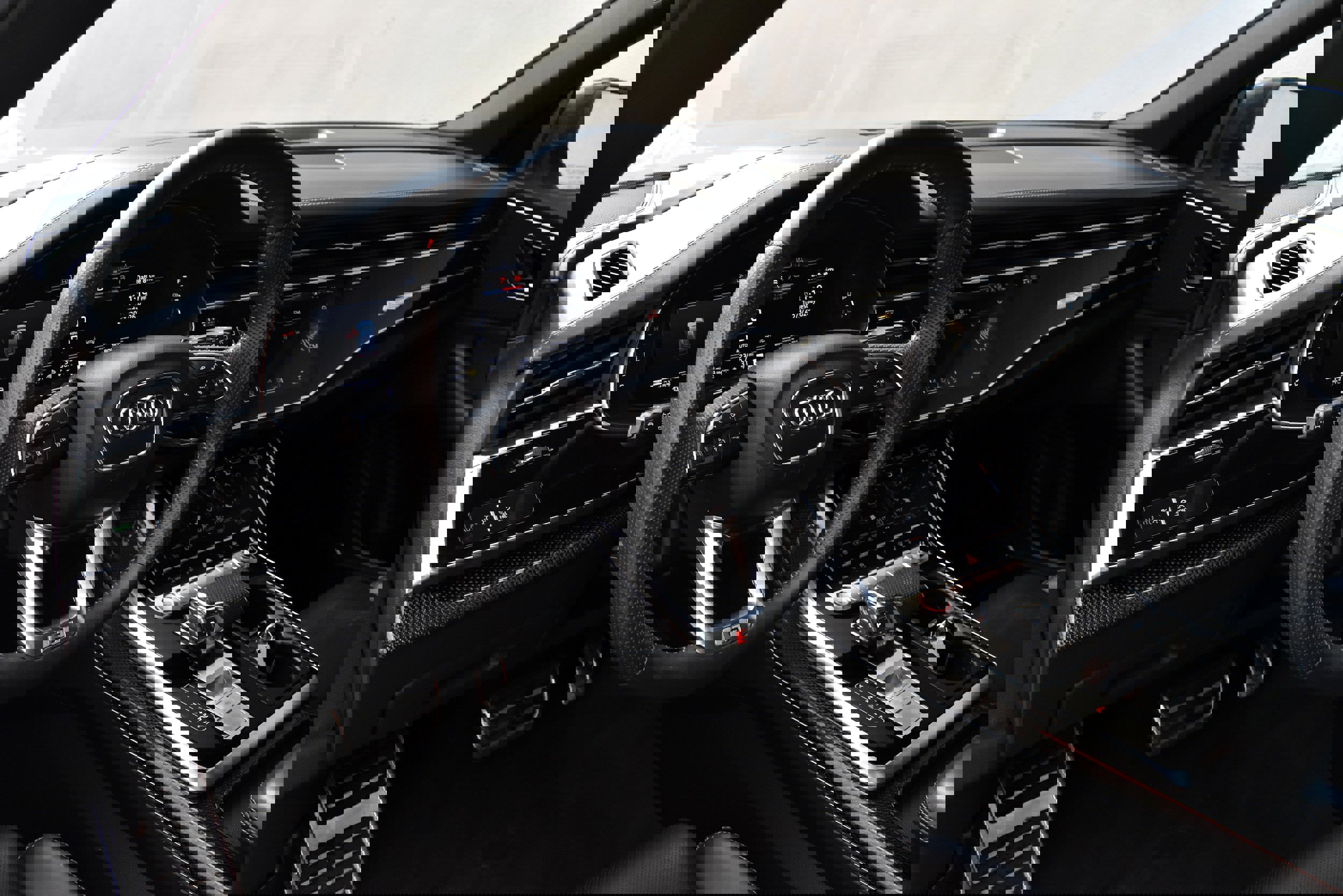 Used 2020 Audi SQ8 Prestige w/ Prestige Package image 18