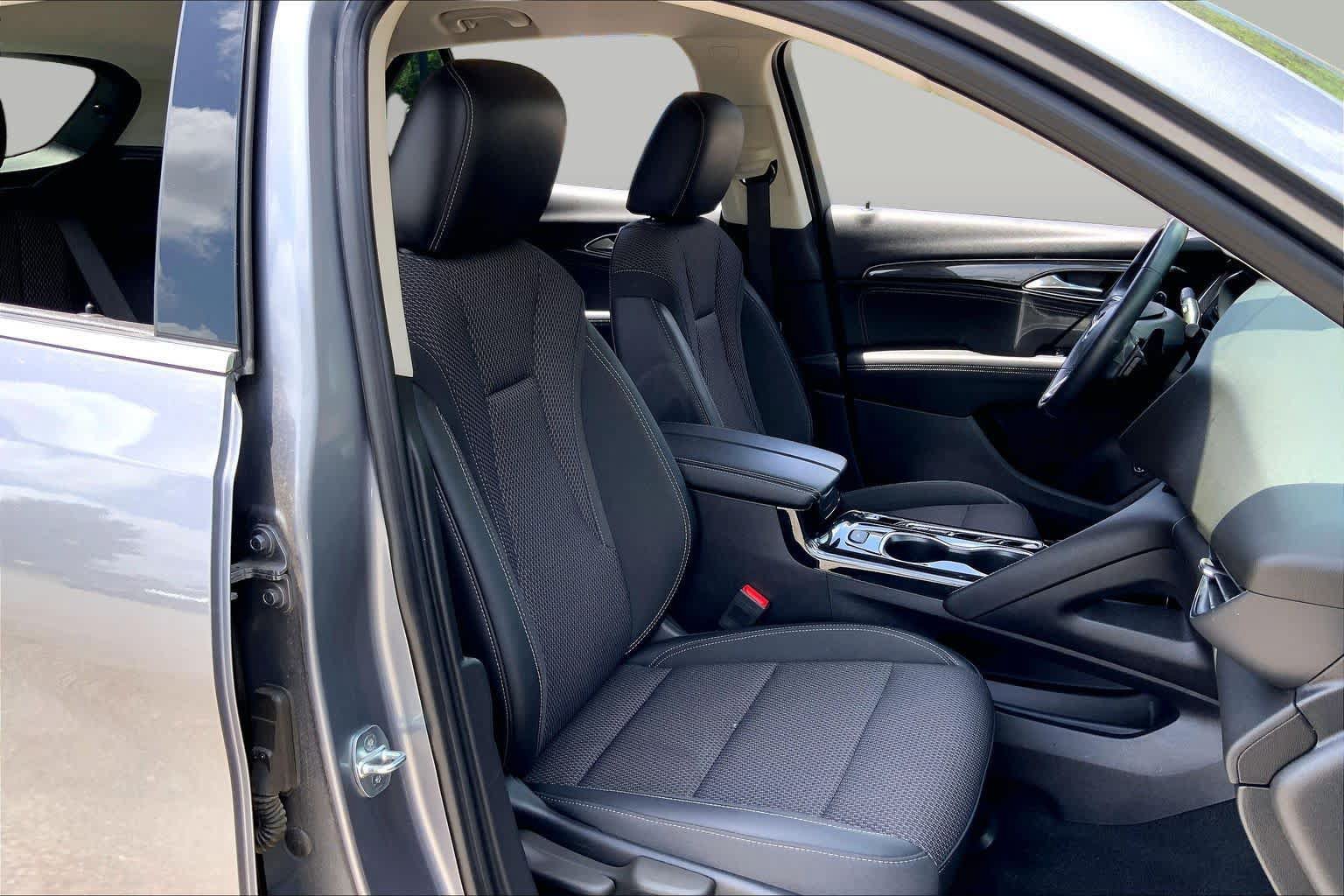 Used 2022 Buick Envision Preferred FWD image 9