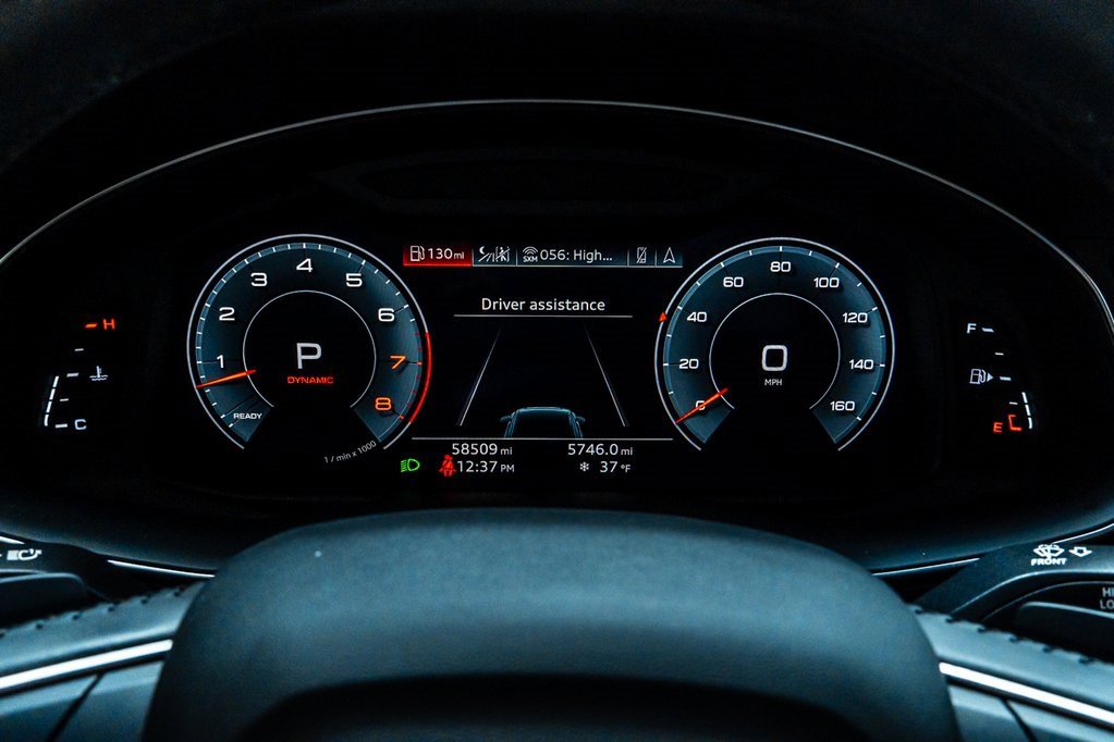 Used 2020 Audi Q8 Prestige w/ Prestige Package image 15