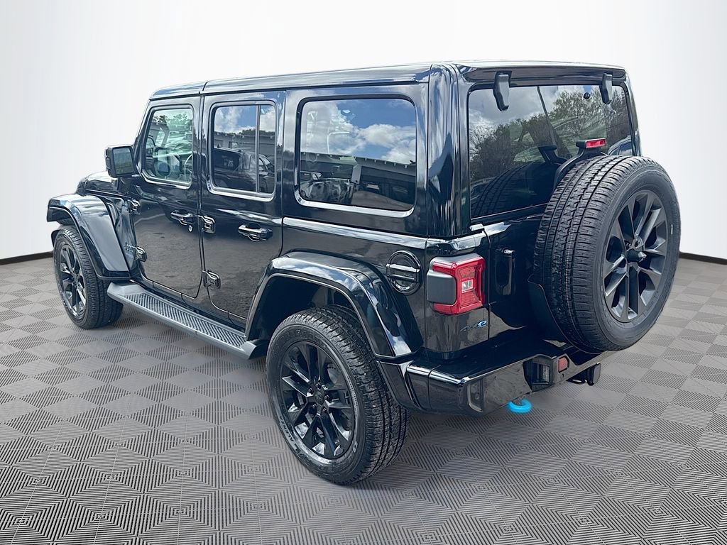 Used 2021 Jeep Wrangler Unlimited Sahara image 8