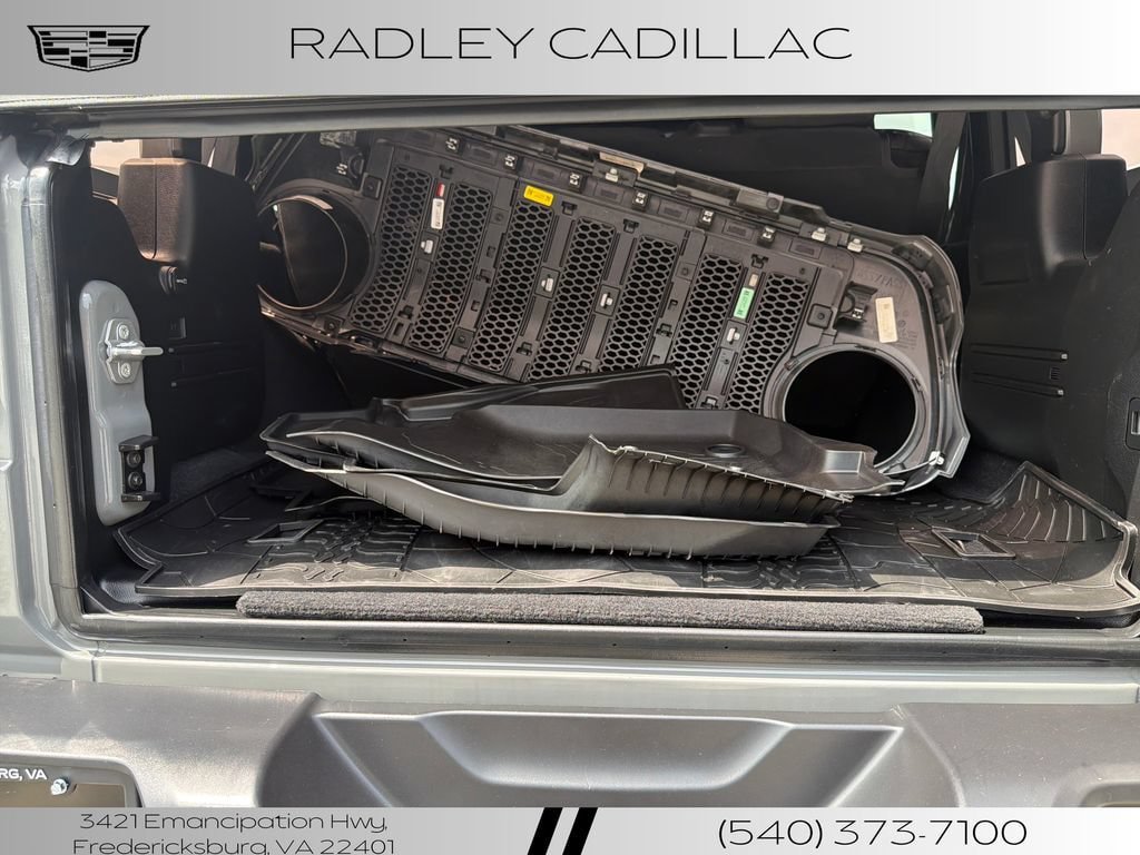 Used 2021 Jeep Wrangler Unlimited Rubicon w/ Cold Weather Group AWD/4WD image 16