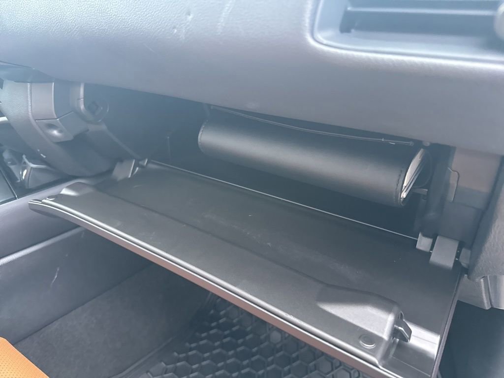 Used 2019 Lexus UX 200 image 22