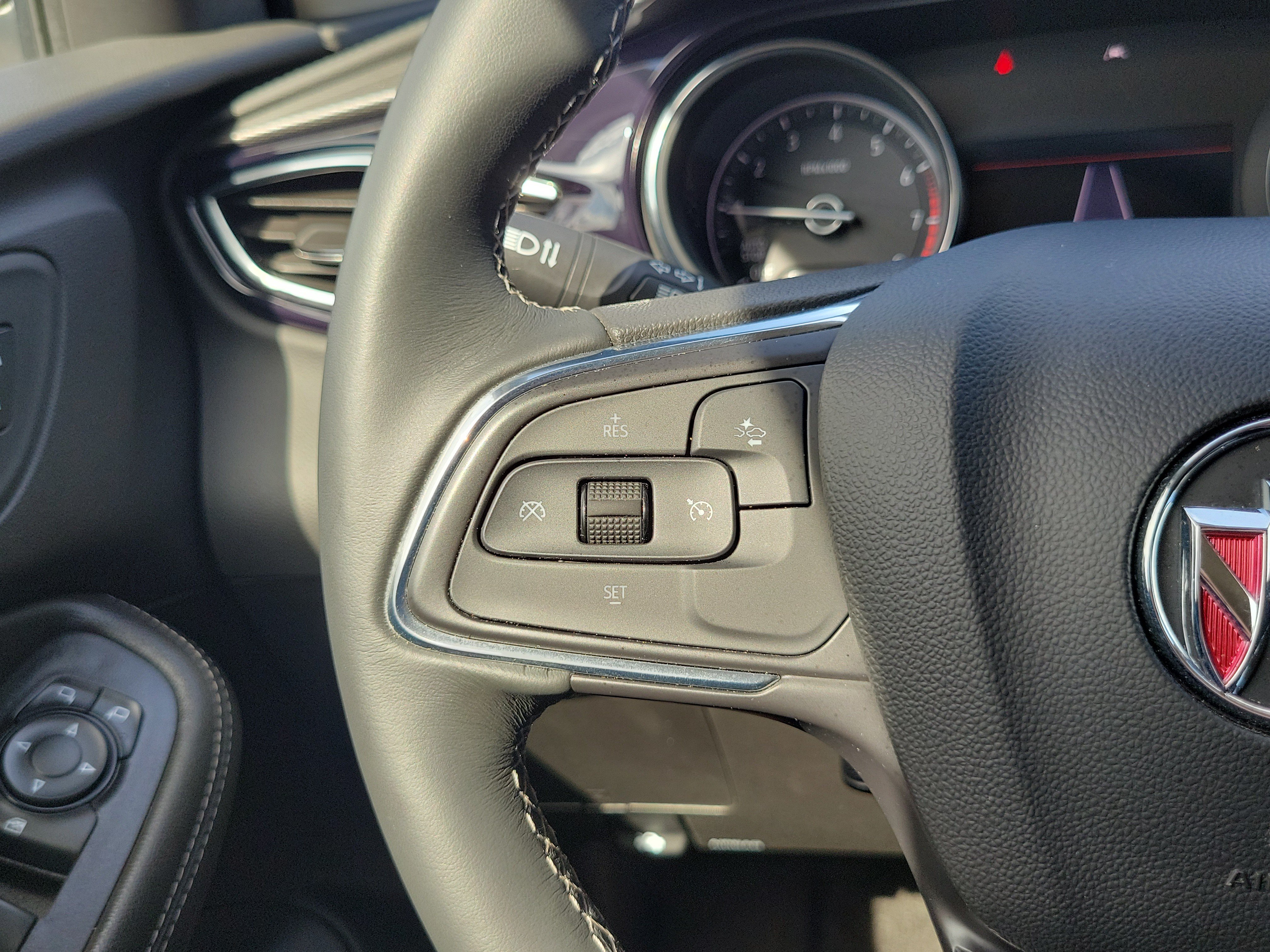 Used 2023 Buick Encore GX Preferred w/ Cold Weather Comfort Package FWD image 19