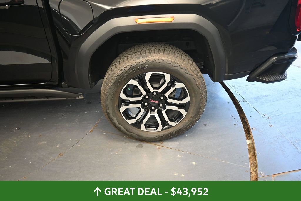 Used 2025 GMC Canyon AT4 w/ Nightfall Edition AWD/4WD image 19