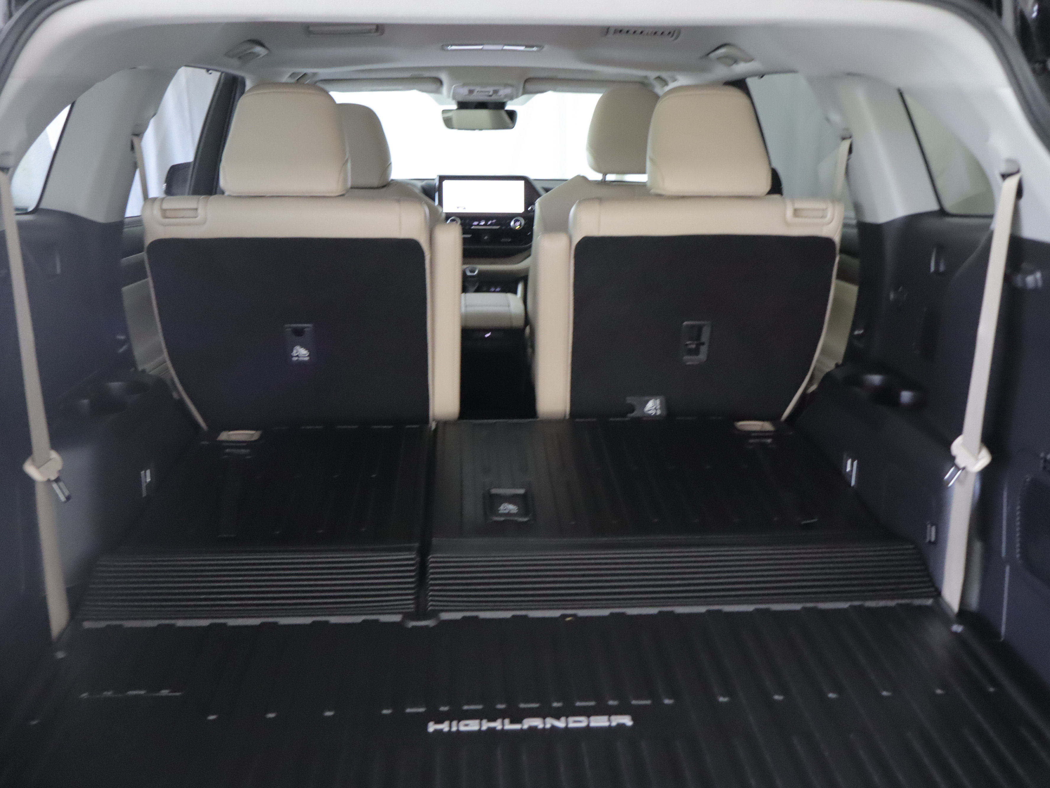 Used 2023 Toyota Highlander Limited AWD/4WD image 21