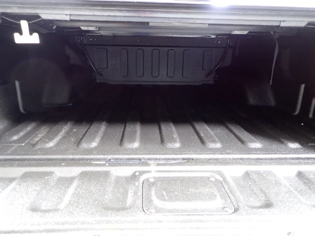 Used 2020 Jeep Gladiator Rubicon AWD/4WD image 16