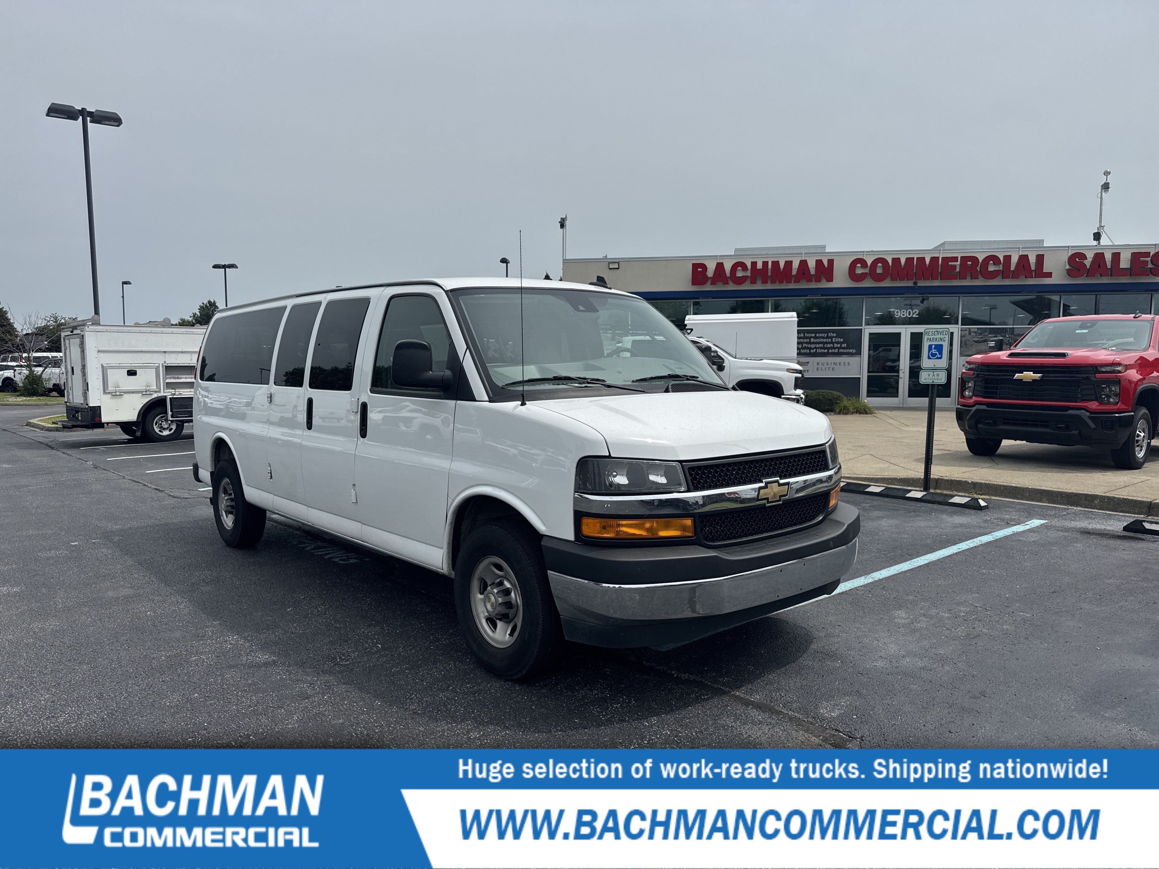 Used 2025 Chevrolet Express 3500 LT w/ LT Preferred Equipment Group RWD video 1
