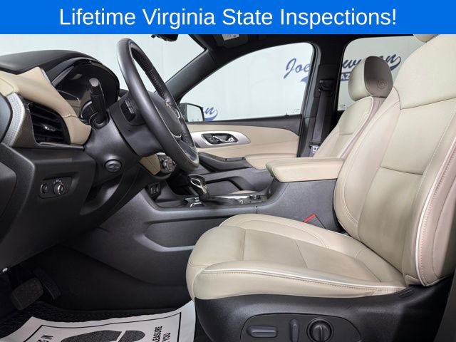 Used 2022 Chevrolet Traverse Premier image 12