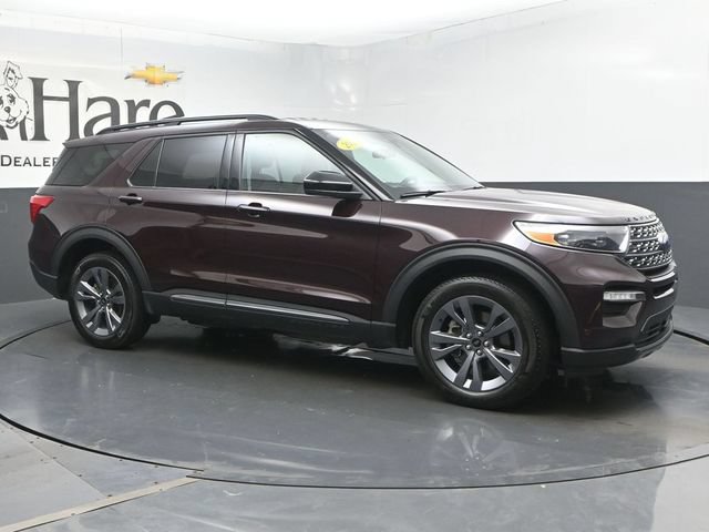 Used 2023 Ford Explorer XLT w/ Equipment Group 202A AWD/4WD image 6