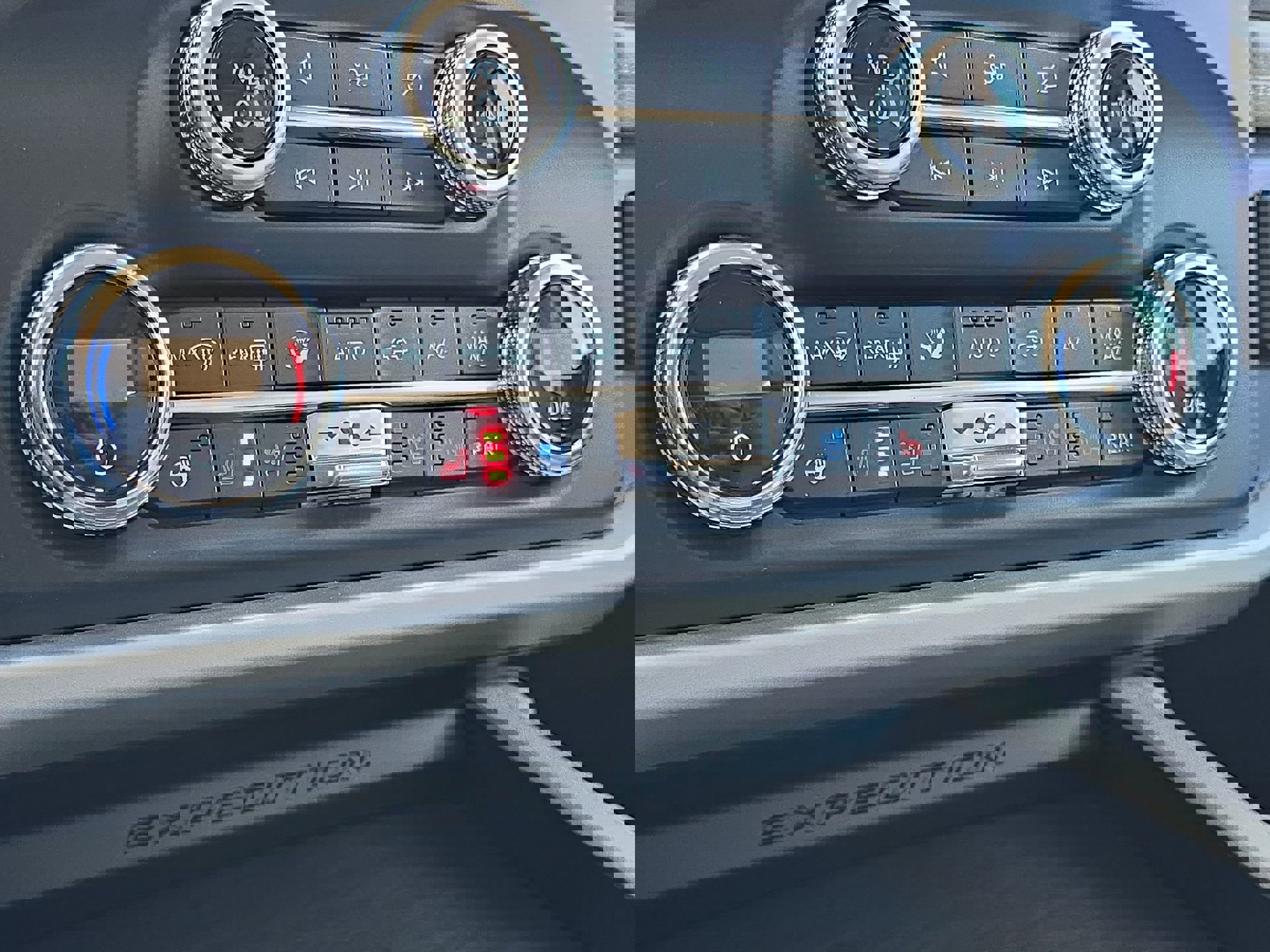 Used 2022 Ford Expedition Limited image 20