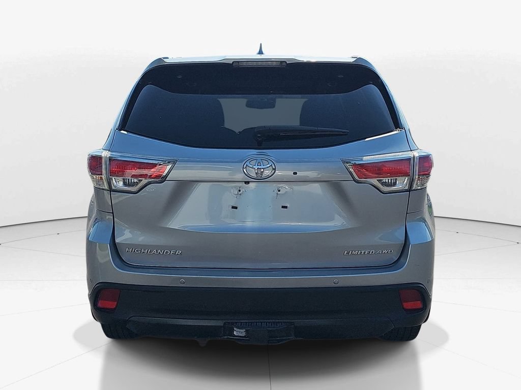 Used 2014 Toyota Highlander Limited Platinum AWD/4WD image 7