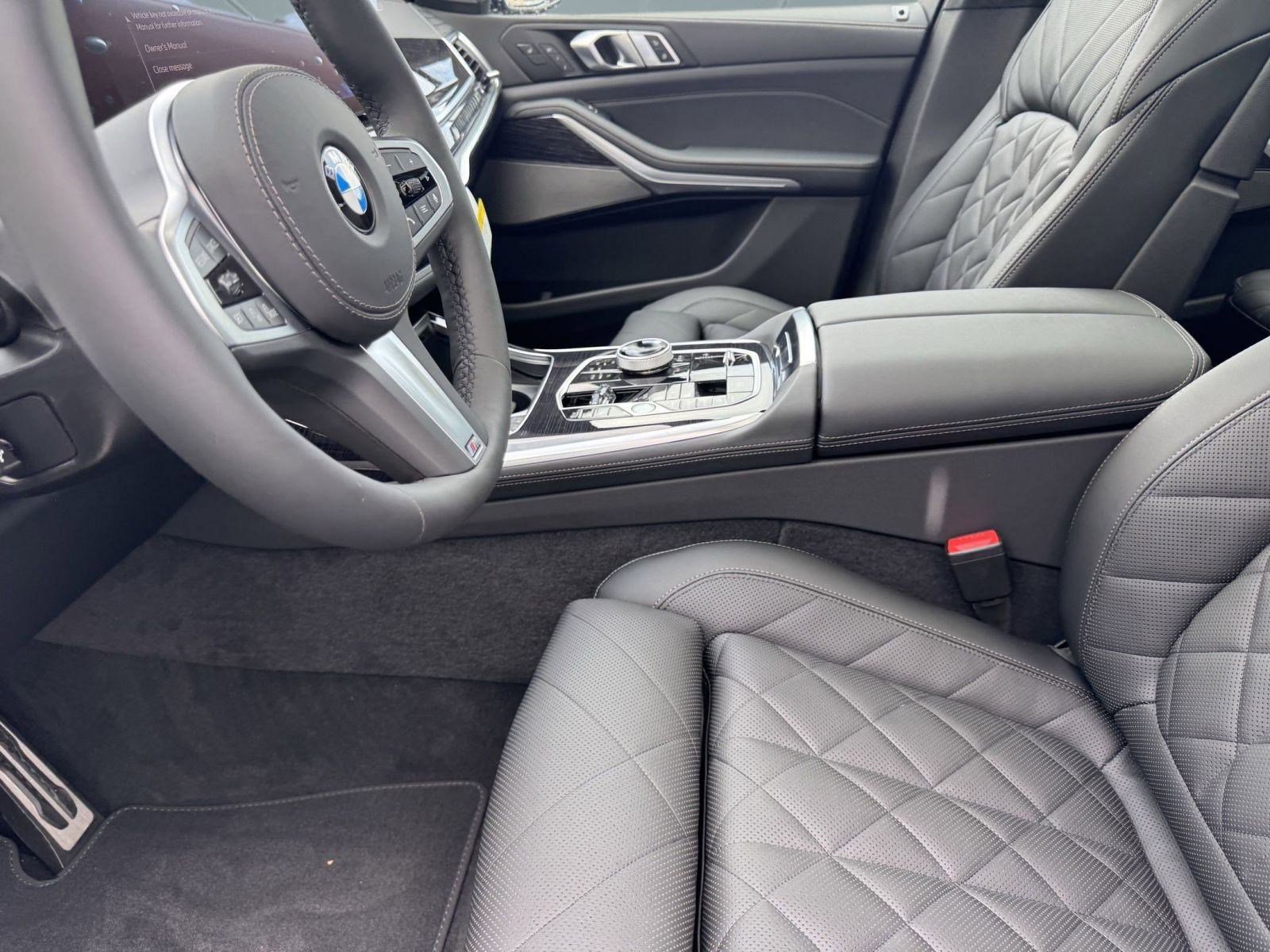 Used 2026 BMW X7 xDrive40i w/ Executive Package image 24