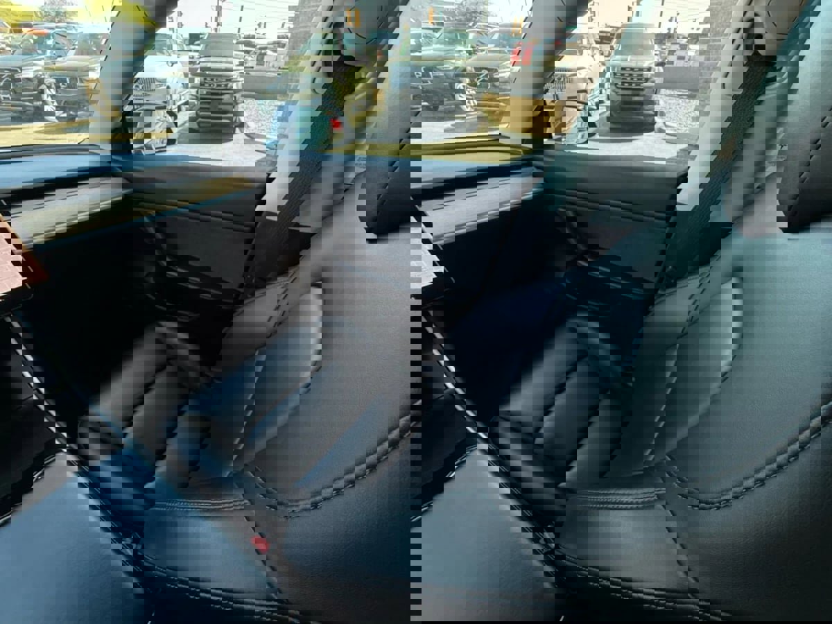 Used 2019 Tesla Model 3 Long Range image 43