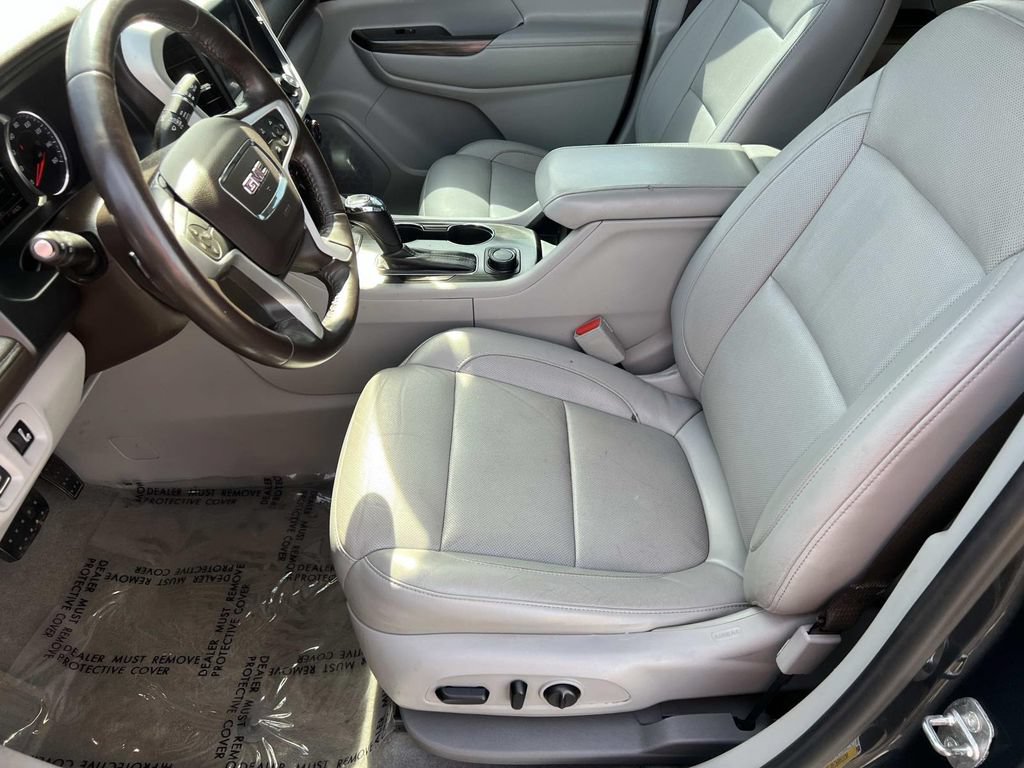 Used 2019 GMC Acadia SLT w/ LPO, Cargo Package FWD image 17