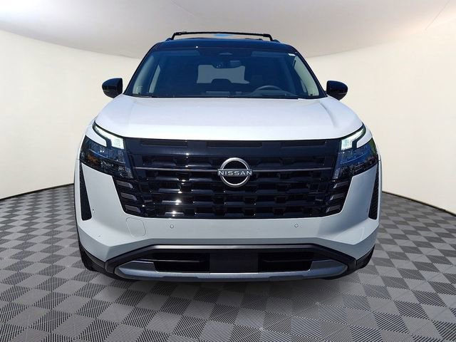 New 2026 Nissan Pathfinder Platinum w/ Cargo Package AWD/4WD image 2