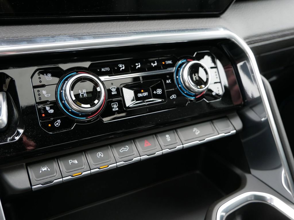 New 2026 GMC Sierra 1500 Denali AWD/4WD image 16