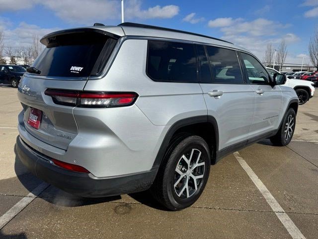 Used 2024 Jeep Grand Cherokee L Limited w/ Luxury Tech Group II AWD/4WD image 7