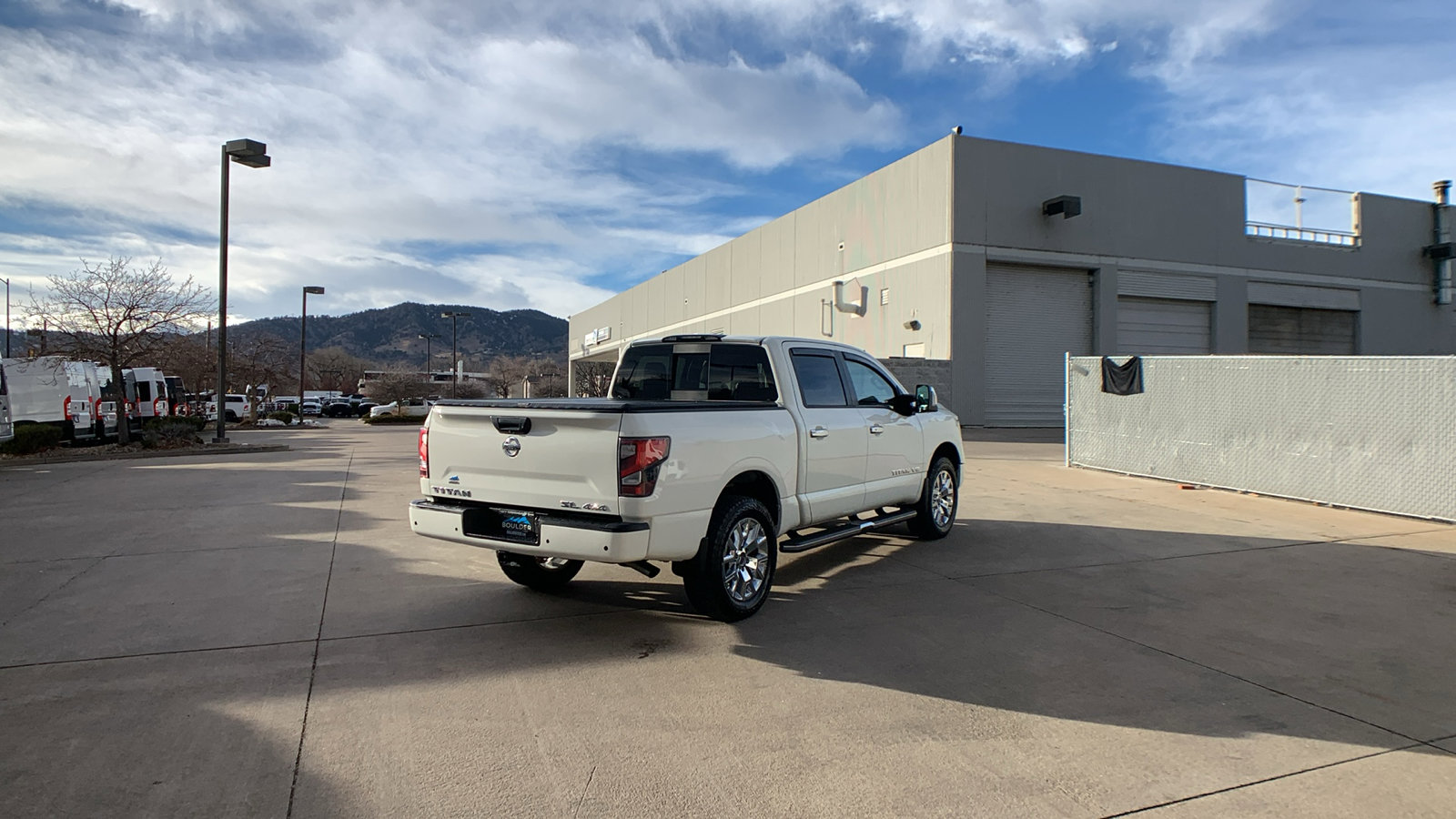 Used 2020 Nissan Titan SL w/ Moonroof Package image 5