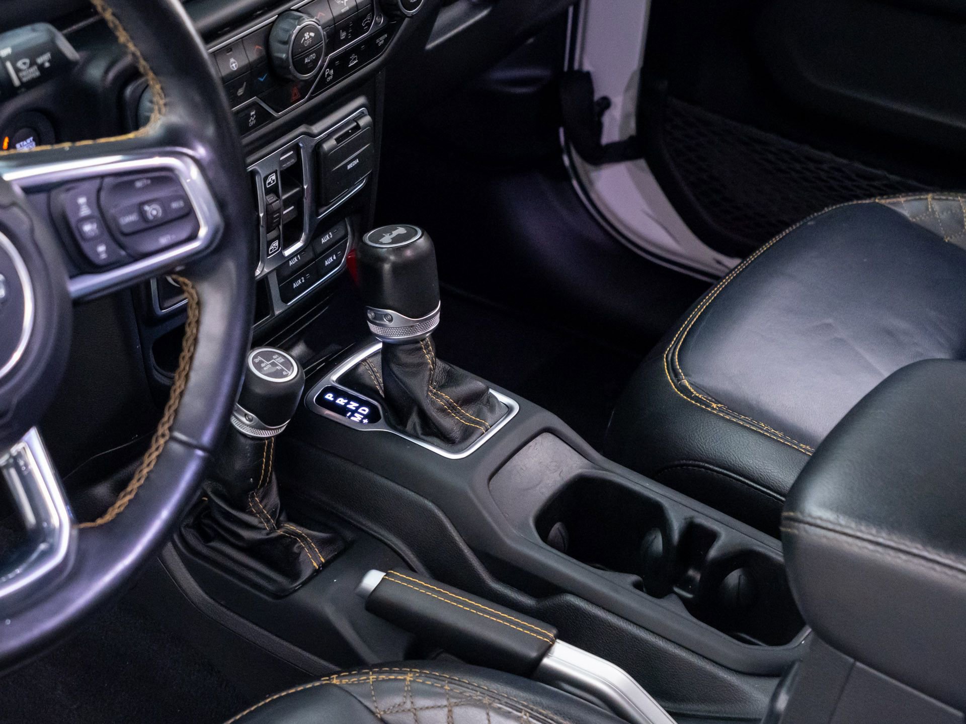 Used 2021 Jeep Wrangler Unlimited Sahara image 12