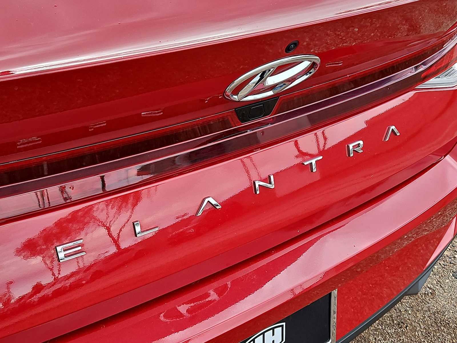 Certified 2023 Hyundai Elantra SEL w/ Convenience Package image 12