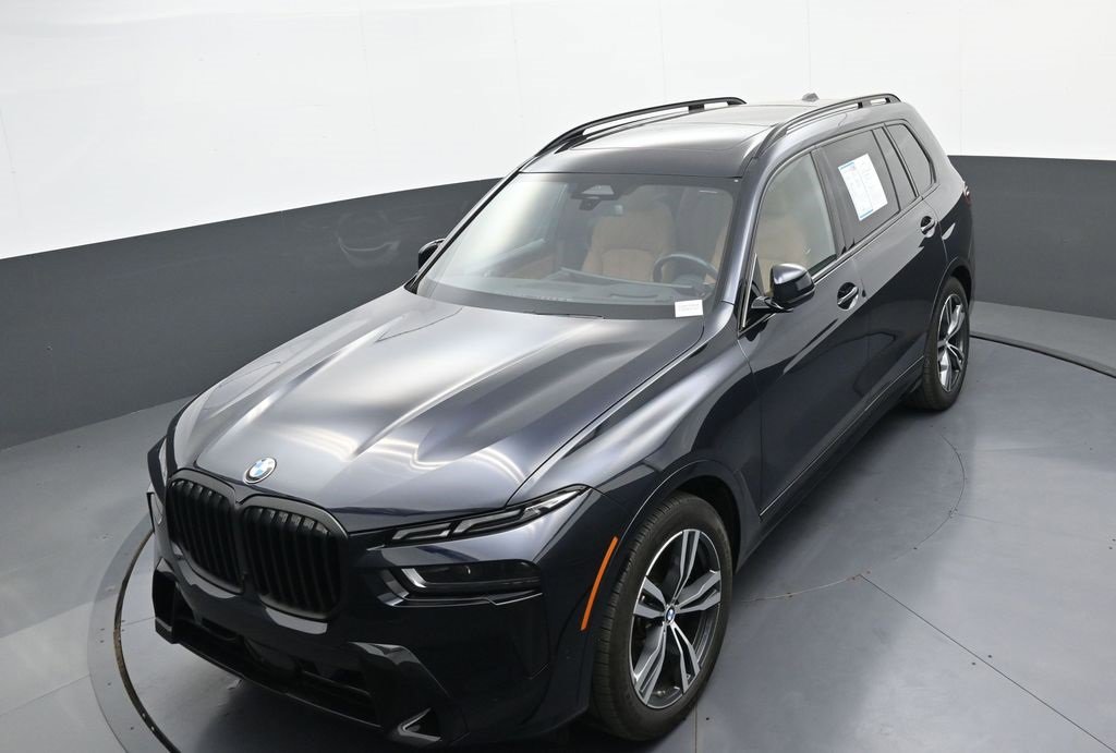 Used 2025 BMW X7 xDrive40i w/ M Sport Package image 33