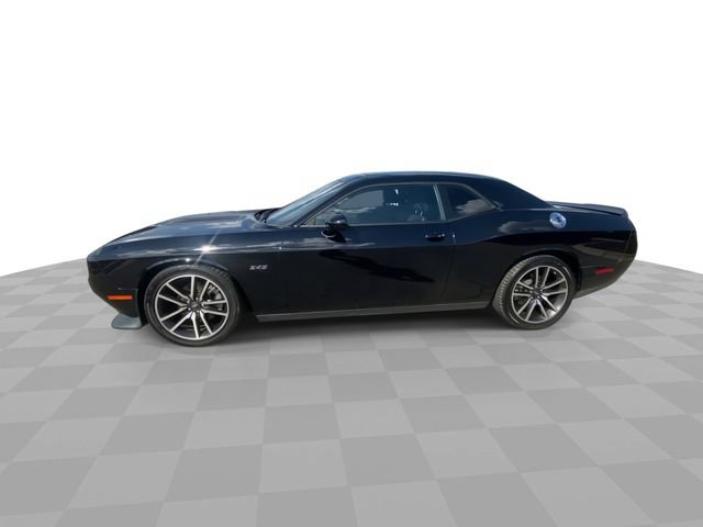 Used 2023 Dodge Challenger R/T RWD image 7