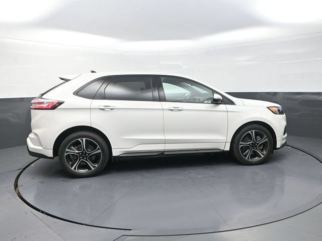 Used 2023 Ford Edge ST w/ Equipment Group 401A AWD/4WD image 9
