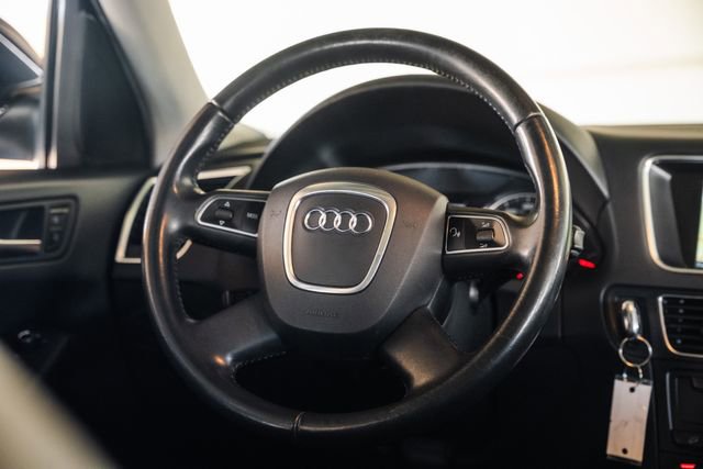 Used 2011 Audi Q5 3.2 Premium Plus w/ Audi MMI Navigation Plus Pkg image 7